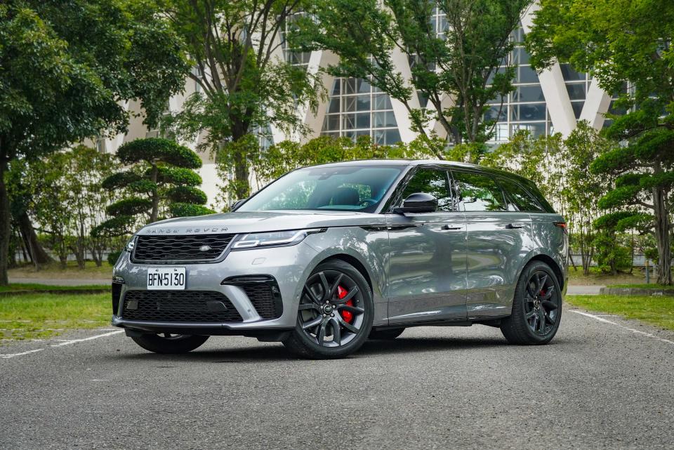 Land Rover Range Rover Velar SVAutobiography Dynamic Edition 售價 552 萬元。