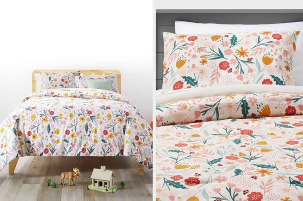 A floral full-size comforter set