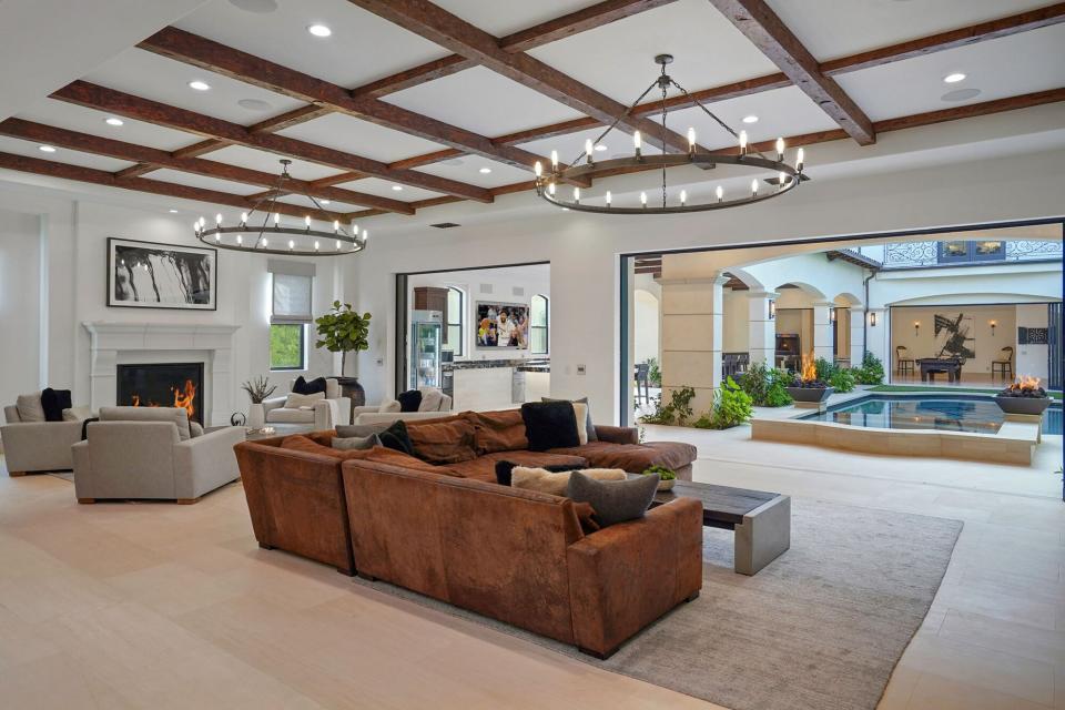 Jason Oppenheim Buys Home in Newport Beach