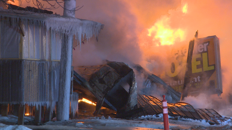 'There's nothing left': Fire destroys Letellier Hotel, Oscar's Bar