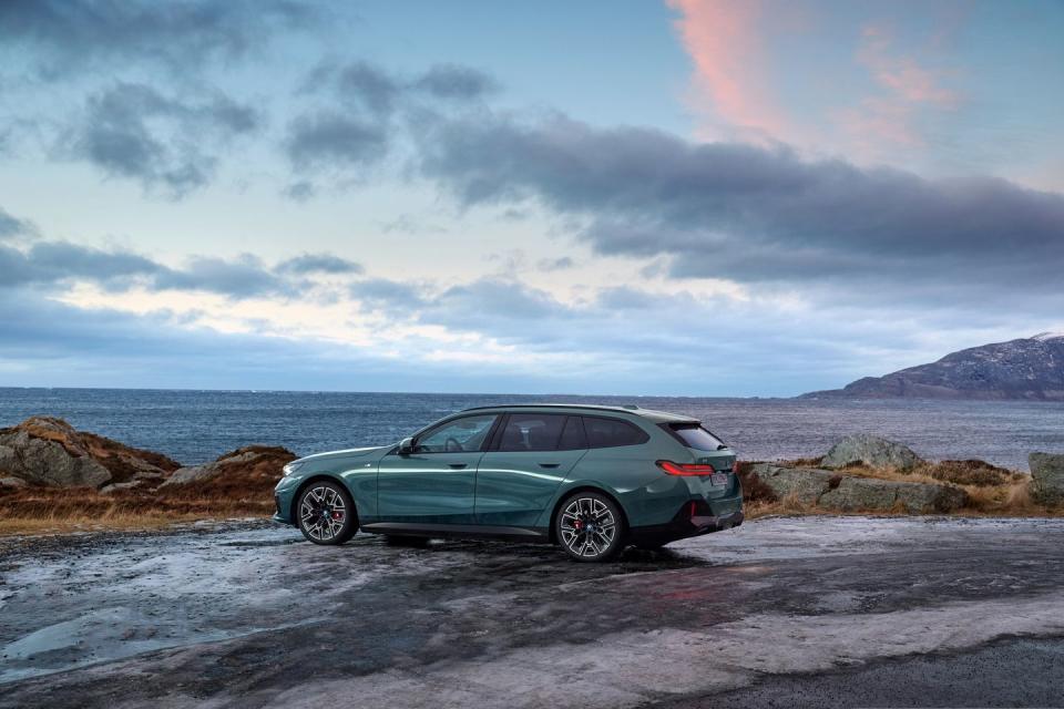 bmw 5series and i5 touring wagons