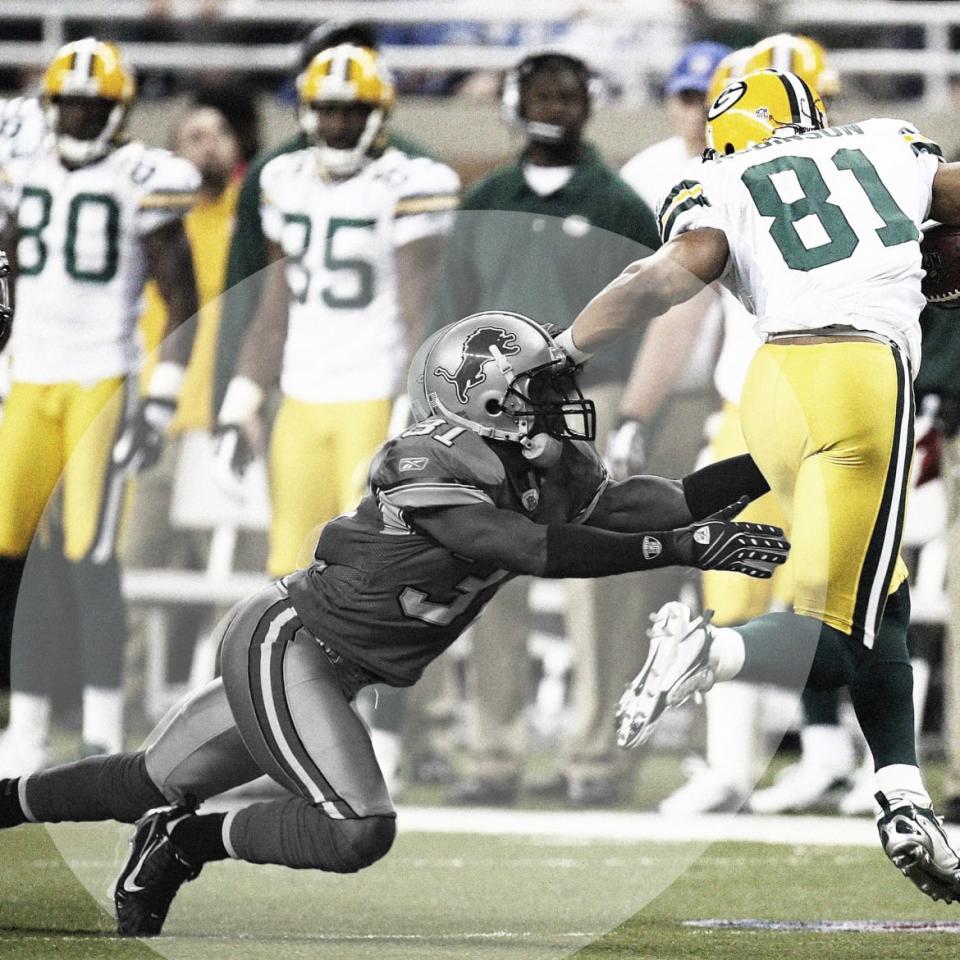 <div class="inline-image__caption"><p>Koren Robinson #81 of the Green Bay Packers tries to get around the tackle of Stanley Wilson Jr. #31 of the Detroit Lions at Ford Field on Nov. 22, 2007 in Detroit, Michigan. Green Bay won the game 37-26. </p></div> <div class="inline-image__credit">Gregory Shamus/Getty Images</div>