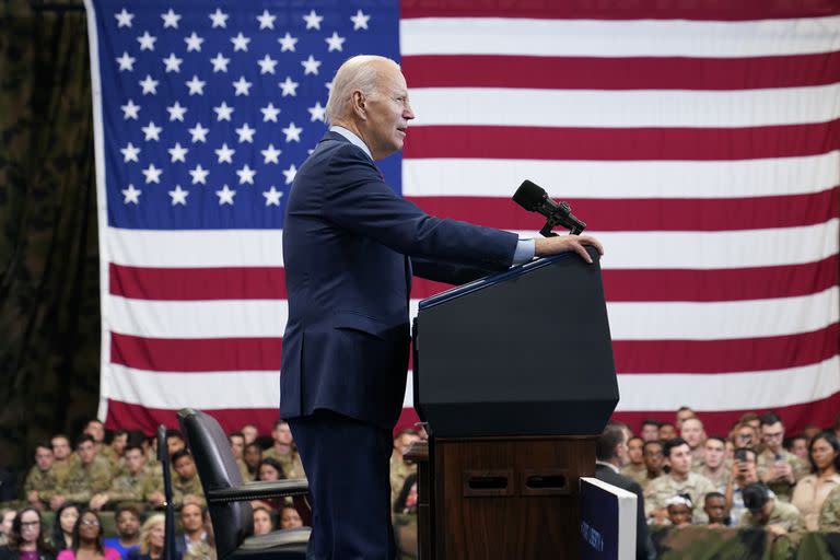 El presidente Joe Biden habla en Fort Liberty, Carolina del Norte, 9 de junio de 2023. (AP Foto/Susan Walsh)