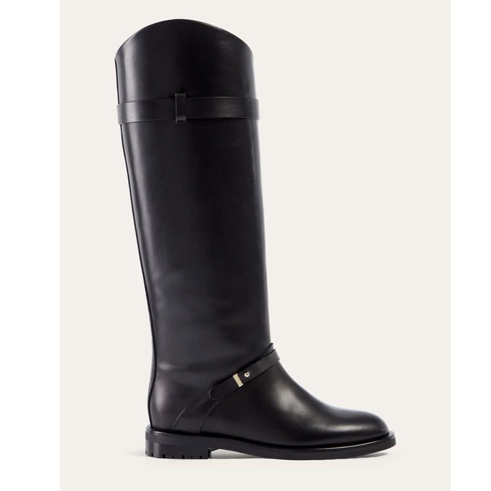 <p><a href="https://dearfrances.com/collections/all-styles/products/saddle-boot-black" rel="nofollow noopener" target="_blank" data-ylk="slk:Shop Now;elm:context_link;itc:0;sec:content-canvas" class="link rapid-noclick-resp">Shop Now</a></p><p>Saddle Equestrian Boot</p><p>dearfrances.com</p><p>$790.00</p><span class="copyright">Dear Frances</span>