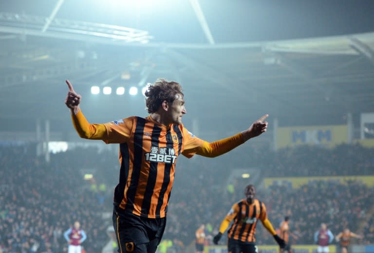 West Ham United has signed Croatian striker Nikica Jelavic from Hull City for an undisclosed fee