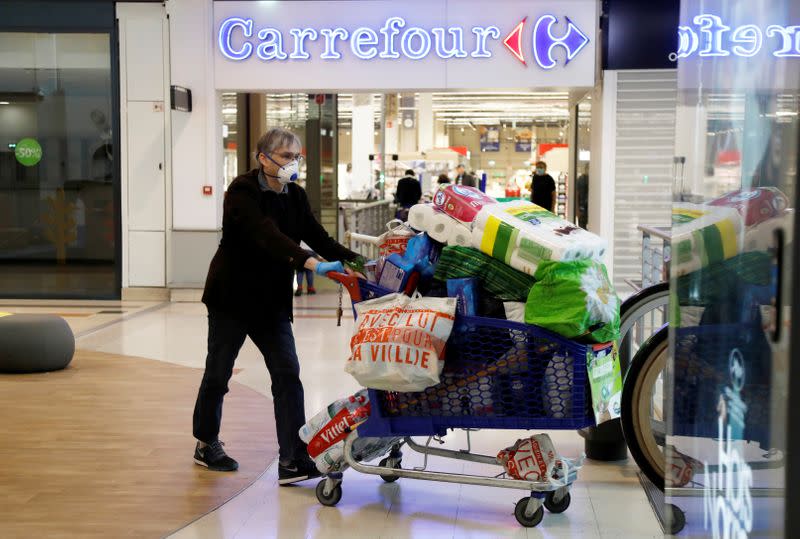 FILE PHOTO: Lockdown in France imposed to slow the rate of the coronavirus disease