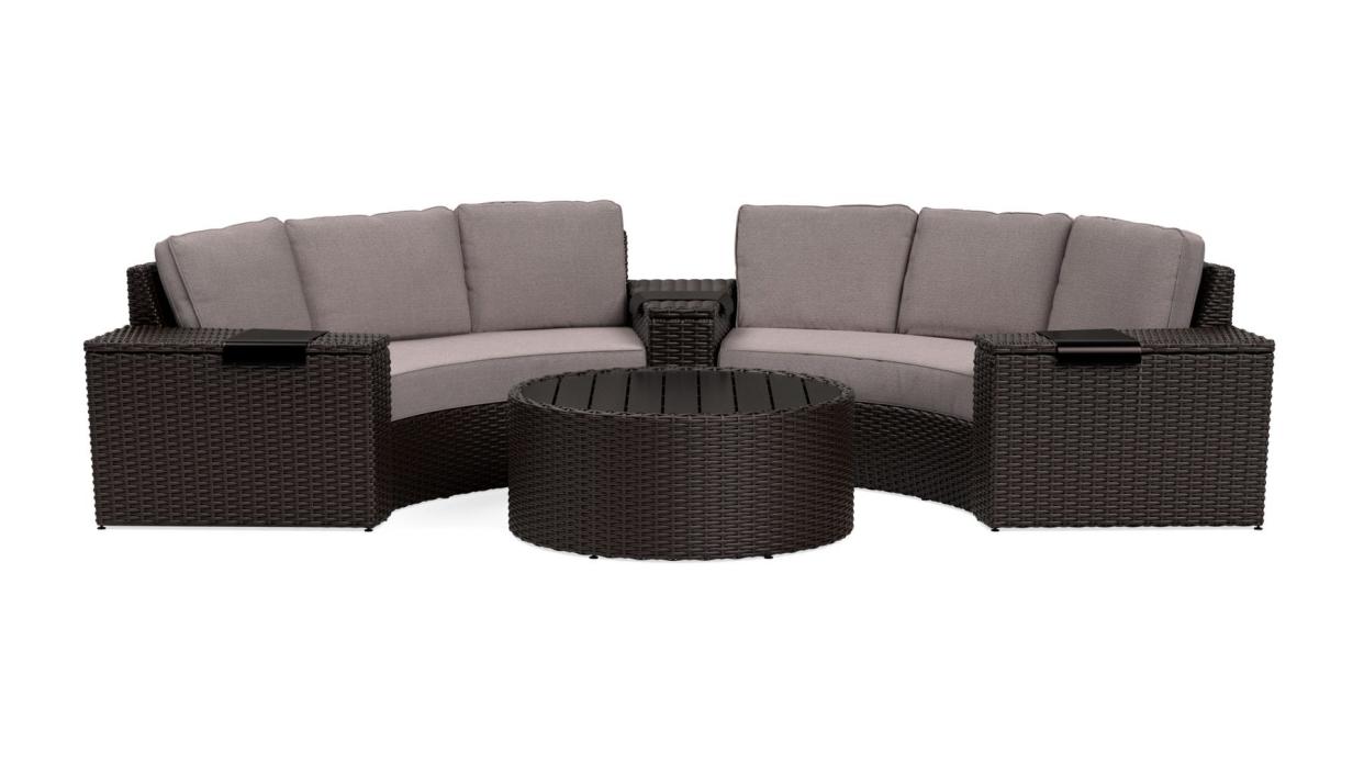<p><a href="https://go.redirectingat.com?id=74968X1596630&url=https%3A%2F%2Fyardbird.com%2Fcollections%2Foutdoor-sectional-furniture%2Fproducts%2F6-piece-elliot-round-sectional-set%2F&sref=https%3A%2F%2Fwww.elledecor.com%2Fshopping%2Ffurniture%2Fg60622386%2Fbest-outdoor-sectionals%2F" rel="nofollow noopener" target="_blank" data-ylk="slk:Shop Now;elm:context_link;itc:0;sec:content-canvas" class="link rapid-noclick-resp">Shop Now</a></p><p>Yardbird Elliot Outdoor 6-Piece Round Sectional Set</p><p>yardbird.com</p><p>$4580.00</p><span class="copyright">Yardbird</span>