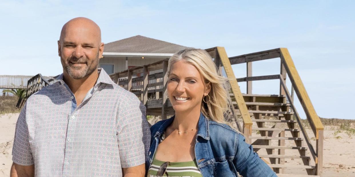 as seen on hgtv's battle on the beach season 2, mentors alison victoria, ty pennington and taniya nayak pose on the beach with judges bryan and sarah baeumler promo portrait