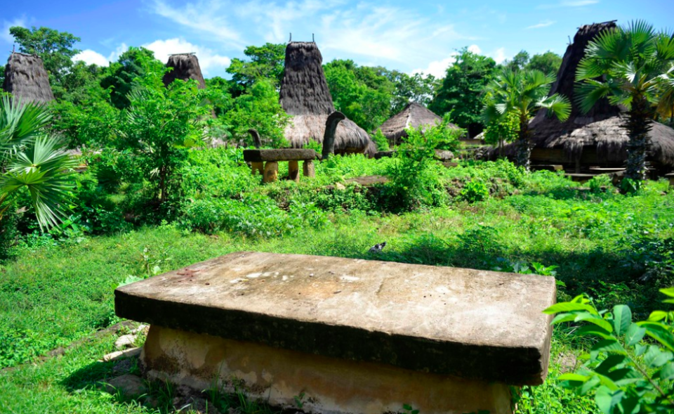 The tombs are an integral part of Sumba’s villages (Mark Eveleigh)