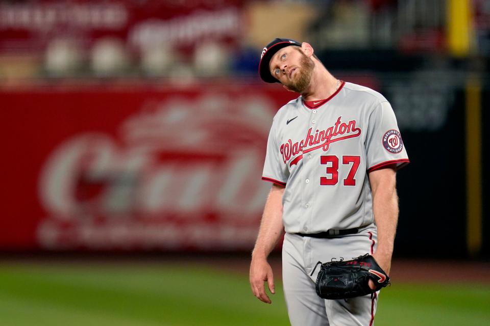 NACIONALES-STRASBURG (AP)