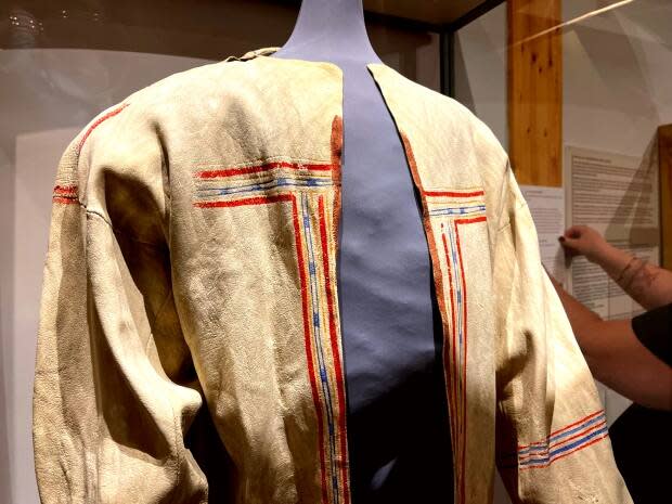 The Innu coat has traditional paintings on it, meant to give the wearer special abilities when hunting caribou. After the hunt, they were hung up outside the tent as a thank you to to the 