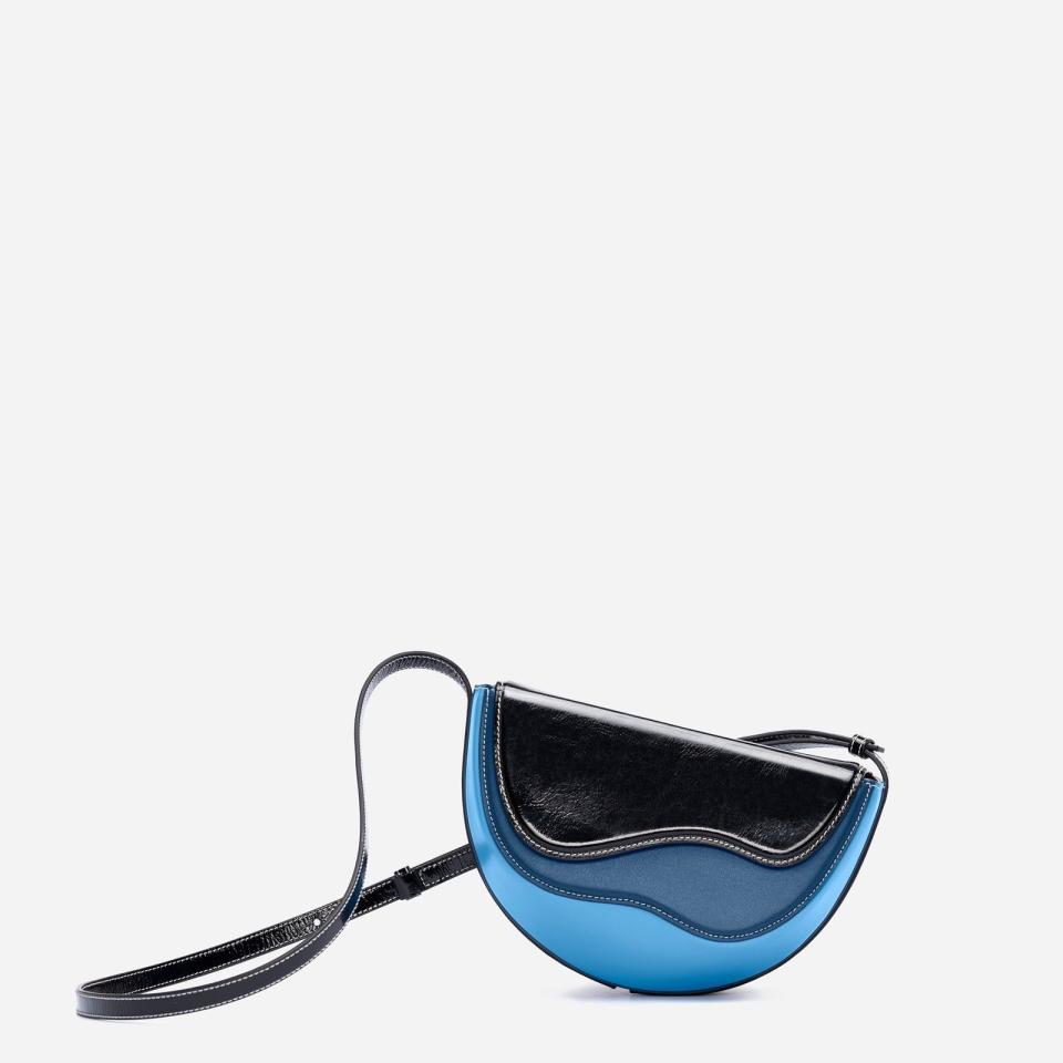 12) Wave Saddle - Black&Blue