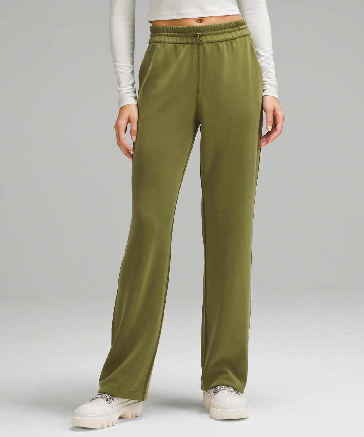 <p><a href="https://go.redirectingat.com?id=74968X1596630&url=https%3A%2F%2Fshop.lululemon.com%2Fp%2Fwomen-pants%2FSoftstreme-HR-Pant-MD%2F_%2Fprod11200035&sref=https%3A%2F%2Fwww.womenshealthmag.com%2Ffitness%2Fg61996662%2Flabor-day-athleisure-sales-2024%2F" data-i13n="elm:affiliate_link;elmt:premonetized" rel="sponsored" target="_blank" data-ylk="slk:Shop Now;elm:affiliate_link;elmt:premonetized;itc:0;sec:content-canvas" class="link rapid-noclick-resp rapid-with-clickid etailiffa-link">Shop Now</a></p> <p>Softstreme High-Rise Pant </p> <p>lululemon.com</p> <p>$89.00</p>