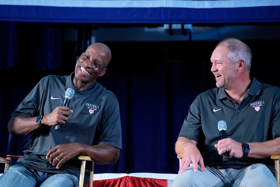 Fred McGriff (left) chose not to have a logo on his cap on his Hall of Fame plaque as a member of the Hall's Class of 2023.