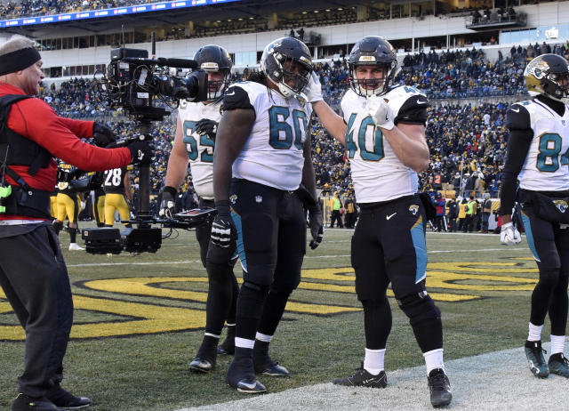 Jaguars surprise Steelers, advance to AFC championship game