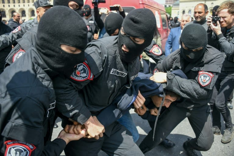 Tens of thousands of opposition supporters rallied in Yerevan at the weekend