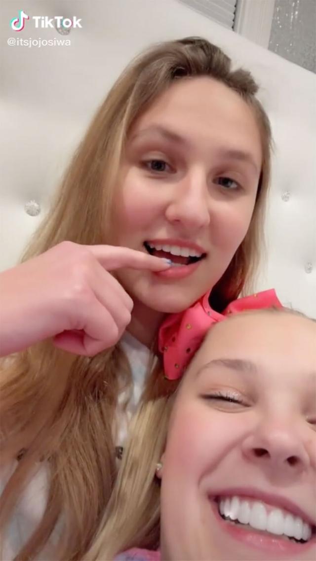 JoJo Siwa Introduces Girlfriend Kylie on Their OneMonth Anniversary