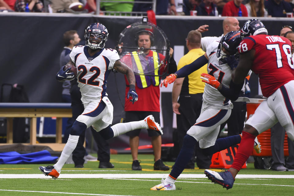 Denver Broncos strong safety Kareem Jackson is suspended for the final two games of the regular season. (AP/Eric Christian Smith)