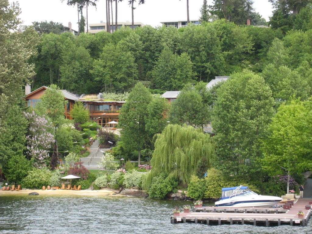 bill gates pool house