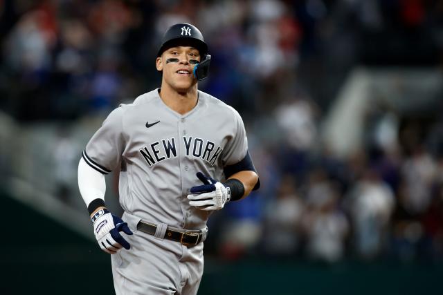 NEW!! Aaron Judge New York Yankees 62 Home Run Baseball Player 2022 T-Shirt