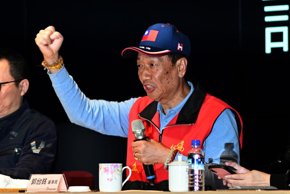 CEO of Taiwan's Foxconn Terry Gou gestures during a press conference at the company's headquarters in Tucheng district, New Taipei City on March 12, 2019. (Photo by SAM YEH / AFP)        (Photo credit should read SAM YEH/AFP/Getty Images)