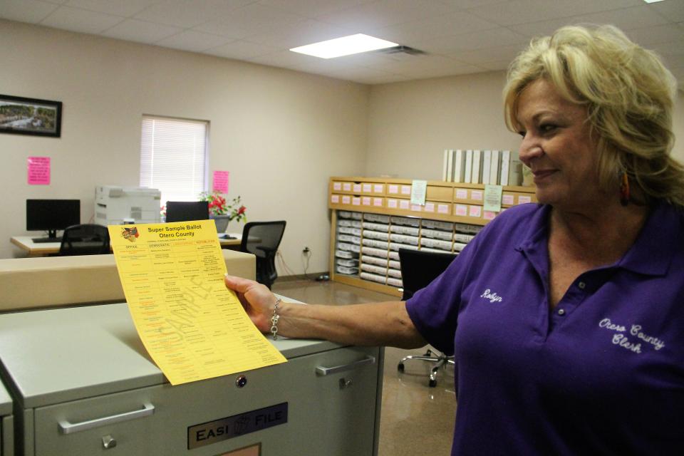 Otero County Clerk Robyn Holmes holds up a super sample ballot on May 31, 2022.
The New Mexico Primary is June 7, 2022.