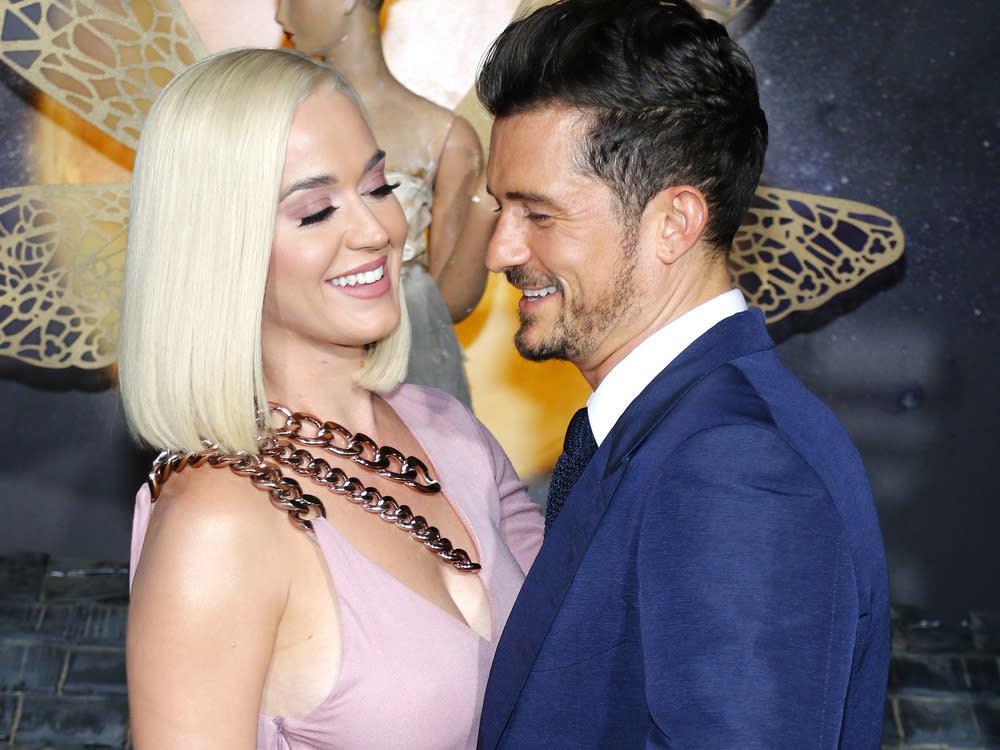 Katy Perry und Orlando Bloom bei einem Auftritt in Los Angeles (Bild: Tinseltown/Shutterstock.com)