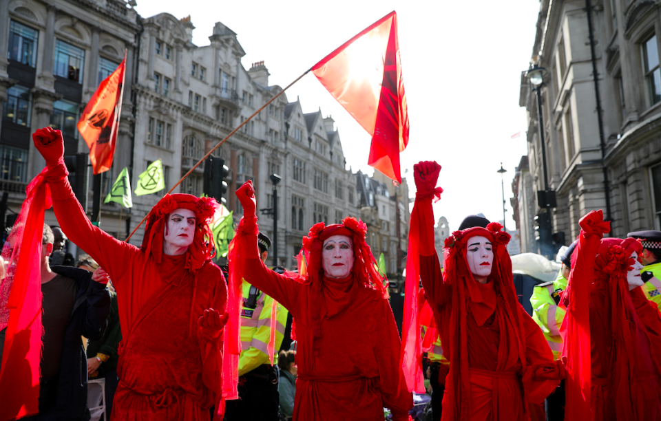 London came to a standstill this year as climate change protest group <a href="https://uk.news.yahoo.com/tagged/extinction-rebellion/" data-ylk="slk:Extinction Rebellion;elm:context_link;itc:0;sec:content-canvas" class="link "><strong>Extinction Rebellion</strong></a> took to the streets in a series of stunts designed to cause maximum disruption. The group put the phrase 'climate emergency' onto the political map but drew criticism for <a href="https://uk.news.yahoo.com/commuters-fight-back-against-extinction-rebellion-protestors-who-climbed-on-top-of-tube-during-rush-hour-072202059.html" data-ylk="slk:blocking commuters;elm:context_link;itc:0;sec:content-canvas;outcm:mb_qualified_link;_E:mb_qualified_link;ct:story;" class="link  yahoo-link"><strong>blocking commuters</strong></a> on public transport. (Getty)