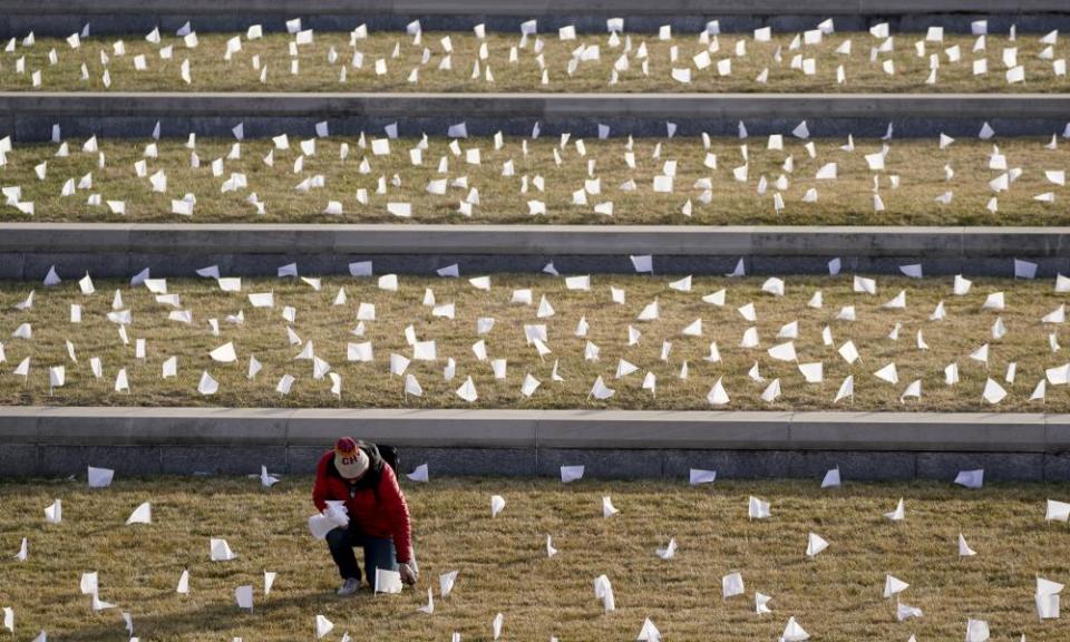 <span>Photograph: Charlie Riedel/AP</span>