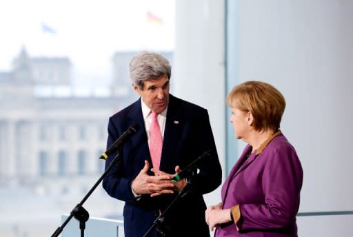 US-Außenminister John Kerry ist bei seinem Berlinbesuch auch mit Bundeskanzlerin Merkel zusammengekommen. Kerry erklärte, Deutschland sei "zweifelsohne einer unserer stärksten und effektivsten Verbündeten auf der ganzen Welt"