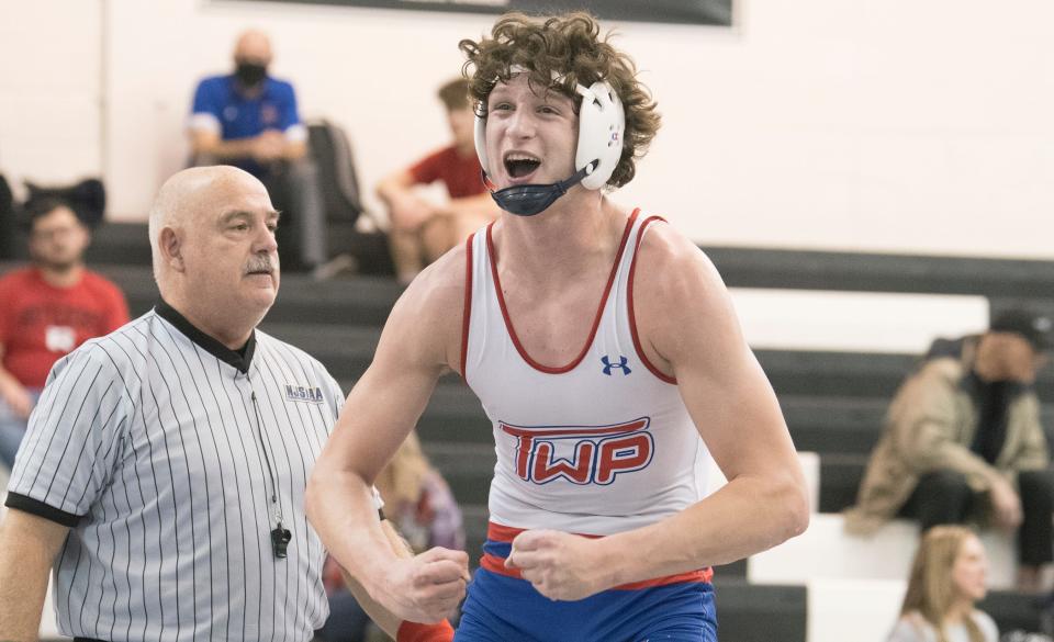 Washington Twp’s Dom Petracci celebrates after defeating Delsea’s Luke Maxwell, 6-0, during the 215-pound final of the Region 8 wrestling championships at Egg Harbor Township High School, Saturday, Feb. 26, 2022.