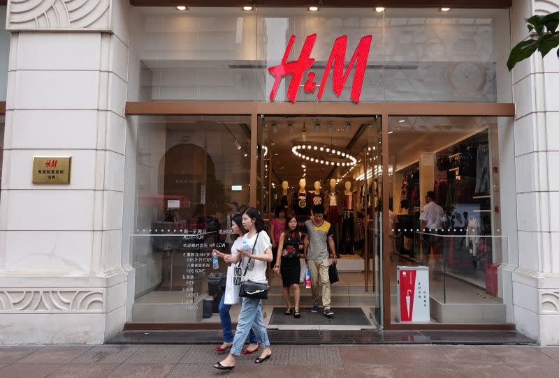 ▲北歐知名服飾品牌「H＆M」，因為捲入新疆人權、強迫勞動的風波，近日在中國慘遭抵制。資料照。（圖／美聯社／達志影像）