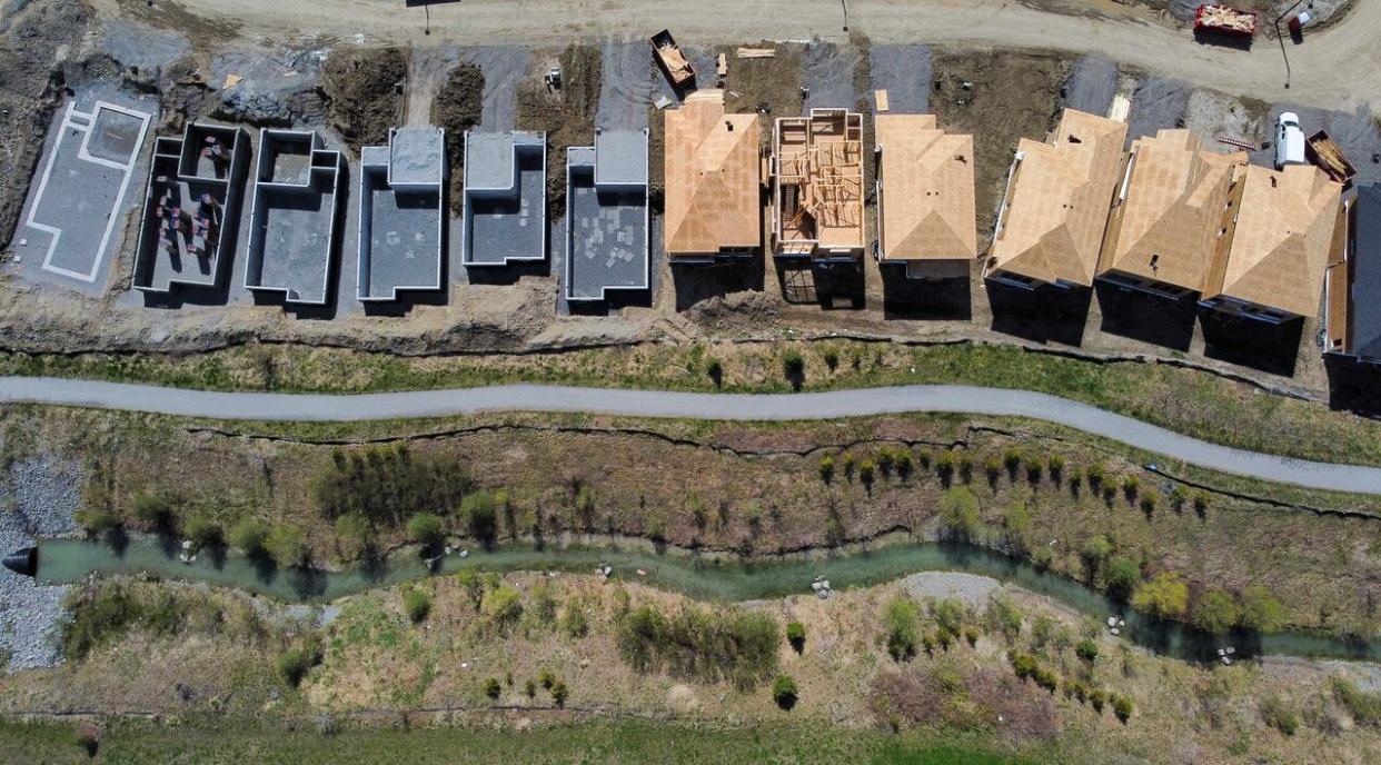 New homes under construction in a housing development in west Ottawa in 2021.  (Sean Kilpatrick/The Canadian Press - image credit)