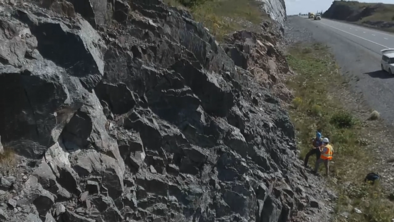 Study of Appalachian mountain range hits the side of the road