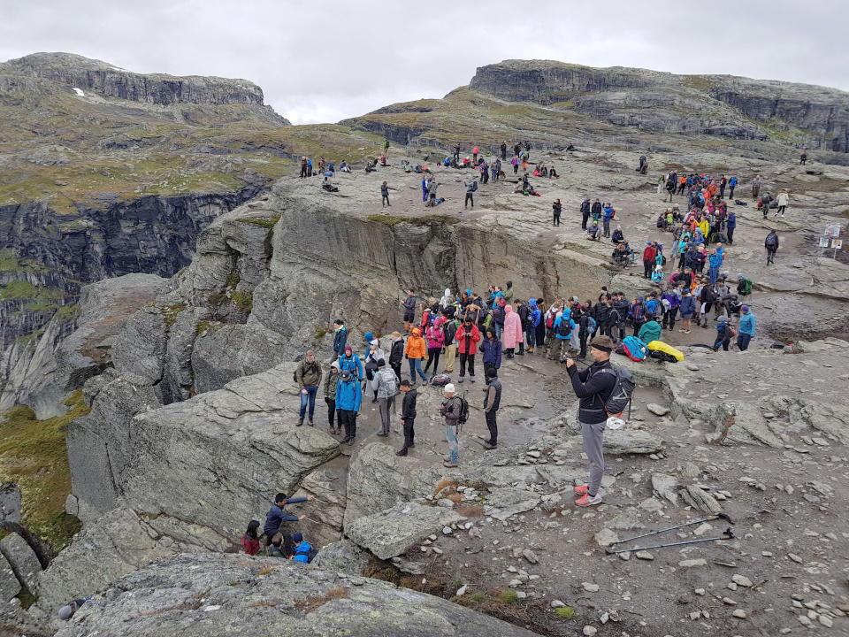 Not so scenic – the queues on the rock (Trolltunga Adventures / Caters News)