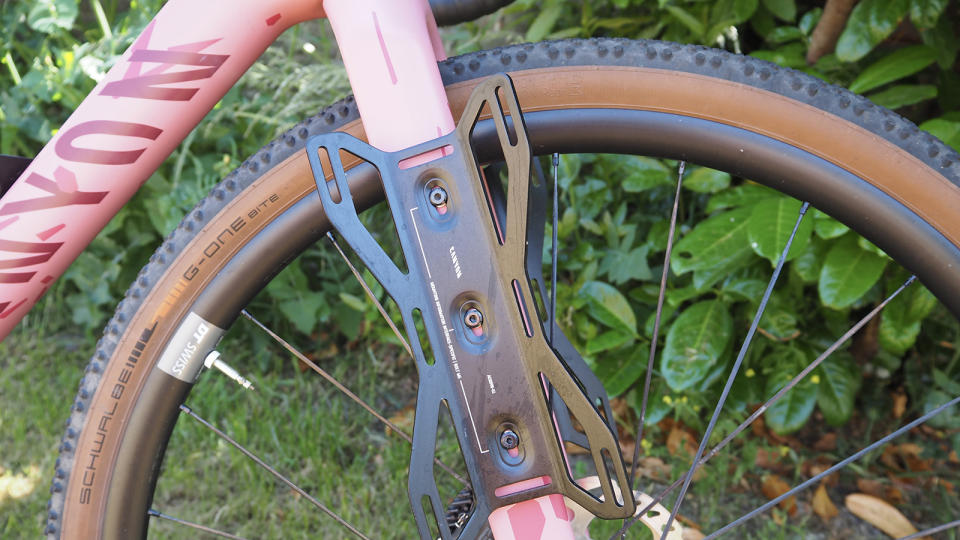 Close up of forks on Canyon Grizl CF SL WMN 6 bike