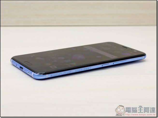 HTC U11 開箱 、評測、評價 一切都對了！搭載最強效能、IP67防水防塵、史上最強相機的佛心價旗艦