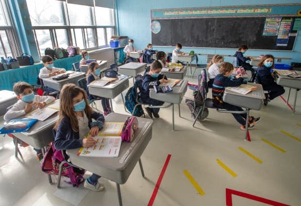 Elementary school students are required to physically attend school, yet many school boards have opted to schedule a full day of online learning on Wednesday.  (Ryan Remiorz/The Canadian Press - image credit)