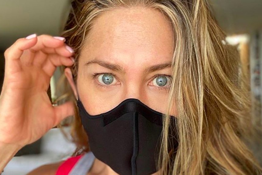 Jennifer Aniston: wear a damn mask: Instagram