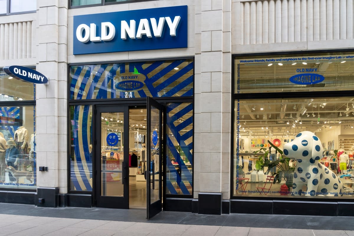 Old Navy has a fairly pet-positive rep, but store policies may vary.<p>JHVEPhoto via Shutterstock</p>