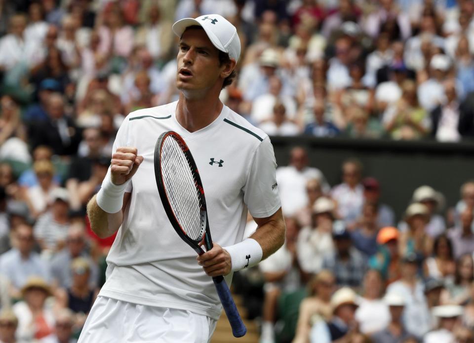 Andy Murray is cruising in the first round