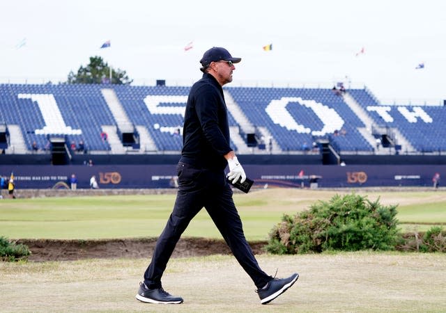Mickelson insisted that not being invited to previous champions events in St Andrews didn't spoil his open week