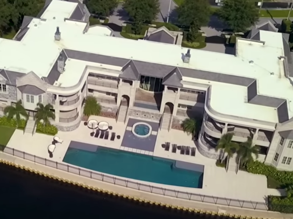 The house Tom Brady is renting from Derek Jeter: Ark Video Productions (YouTube)