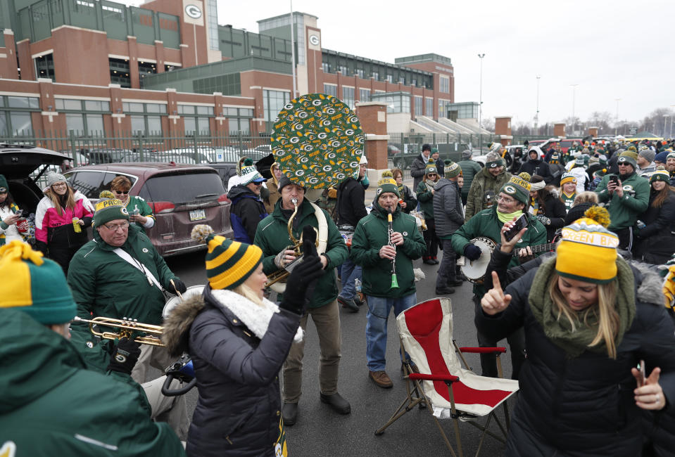 Will fans be tailgating at Lambeau Field for the 2025 NFL draft? (AP Photo/Matt Ludtke)