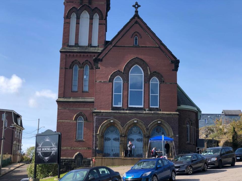 A large congregation gathered on Sunday at His Tabernacle Family Church, which was served a fine last week for failing to abide by the province's emergency orders. (Gary Moore/CBC - image credit)