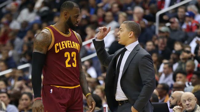 泰隆．魯（Tyronn Lue）過去在騎士隊曾執教過詹姆斯。（資料圖／翻攝自騎士官方X）