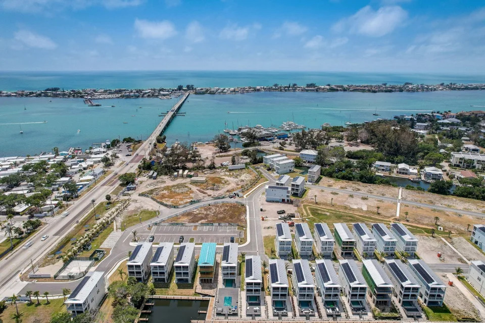 Hunters Point homes under construction 