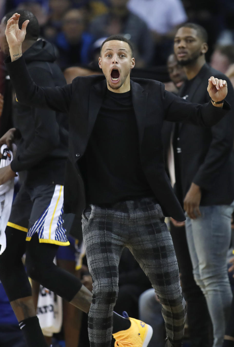 Golden State Warriors' Stephen Curry reacts to a call during the second half of the team's NBA basketball game against the Portland Trail Blazers in Oakland, Calif., Friday, Nov. 23, 2018. The Warriors won 125-97. (AP Photo/Tony Avelar)