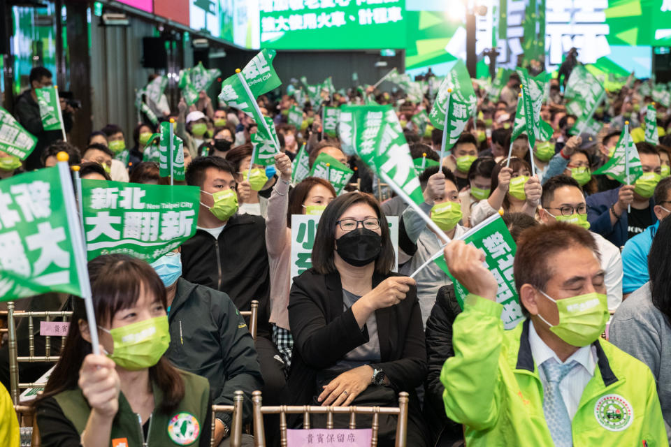 觀光旅遊界超過2000人大動作力挺民進黨新北市長候選人林佳龍，今(12)日下午在新莊成立「觀光旅宿交通運輸支持林佳龍後援會」。   圖：林競辦提供