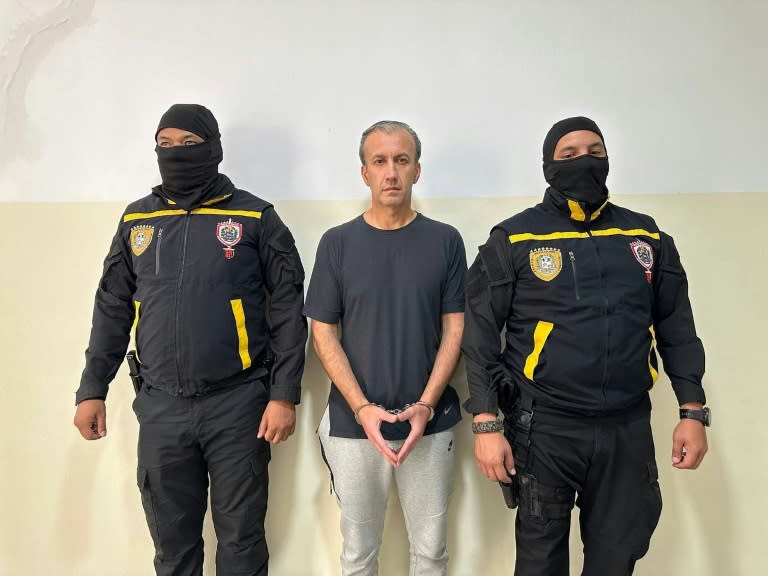 Tareck El Aissami fue detenido el 9 de abril en Caracas (Handout)